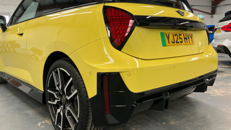 MINI Cooper 135kW E Sport 41kWh 3dr Auto Electric Hatchback